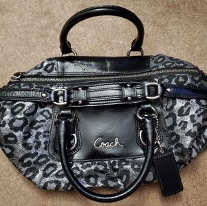 Coach shoulder bag